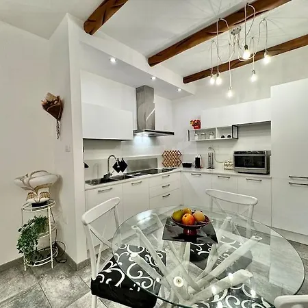 Luxury Centre, Cagliari, Sardegna By Home&experience 펜션 *