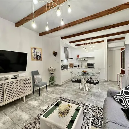 Luxury Centre, Cagliari, Sardegna By Home&experience 펜션 칼리아리